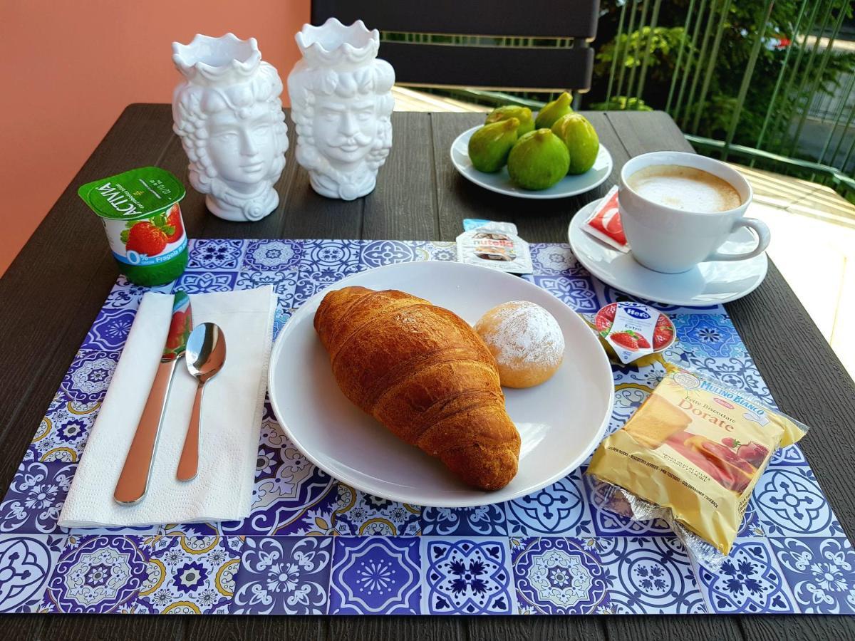 Bed and Breakfast BluViRo Bronte Exterior foto